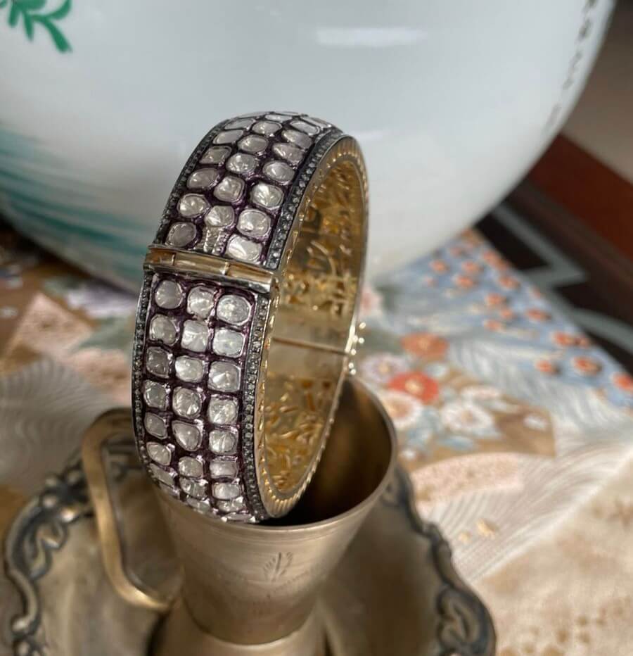 Regal Radiance: Polki Diamond Bangle Antiqa Handcrafted