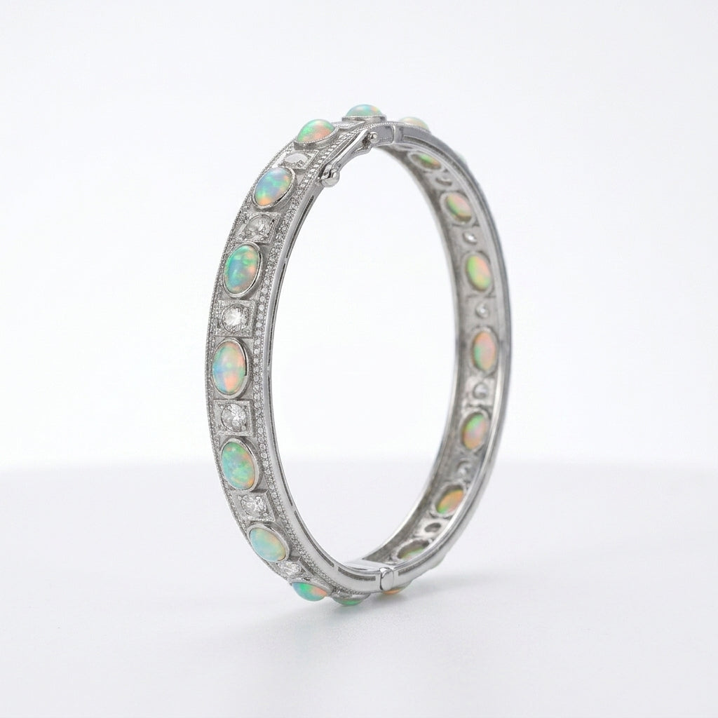 Elegant luxury bracelet with natural gemstones and Diamonds