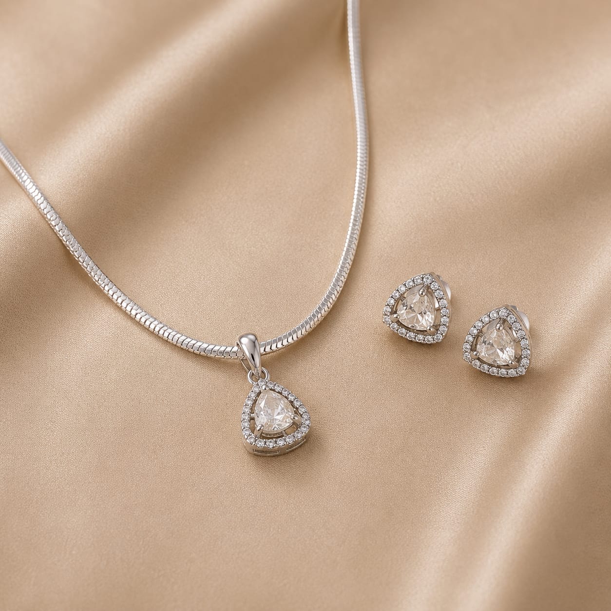 Polki & Diamond Pendant with Ear Top Set