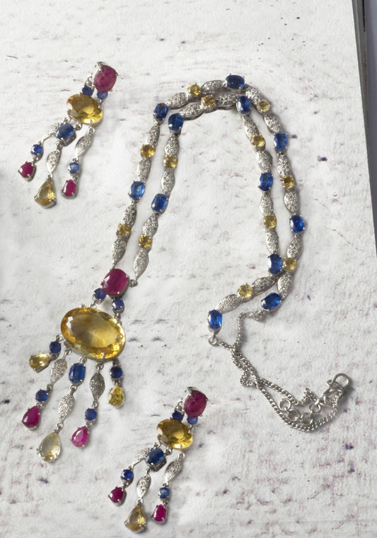 Radiant Elegance: A Dazzling Necklace & Earrings Set (Copy) - Antiqa Handcrafted